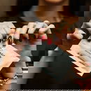 Toallitas húmedas con superficie triplex blanca con el logotipo 'Georgian House'