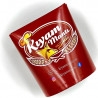 Boîte de pâtes rouges imprimée avec le logo "Kıyam Mantı"