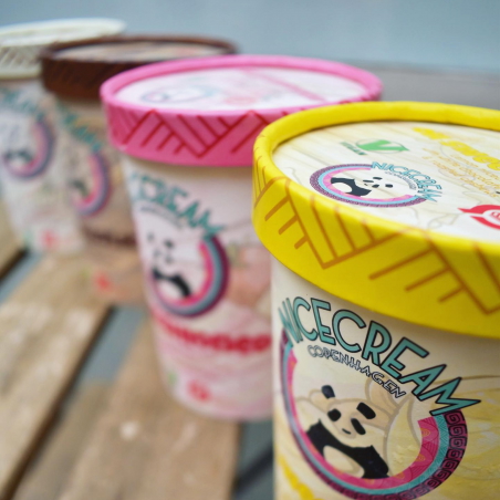 Ice cream cups with lids