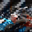 Copos de papel com impressão metalizada