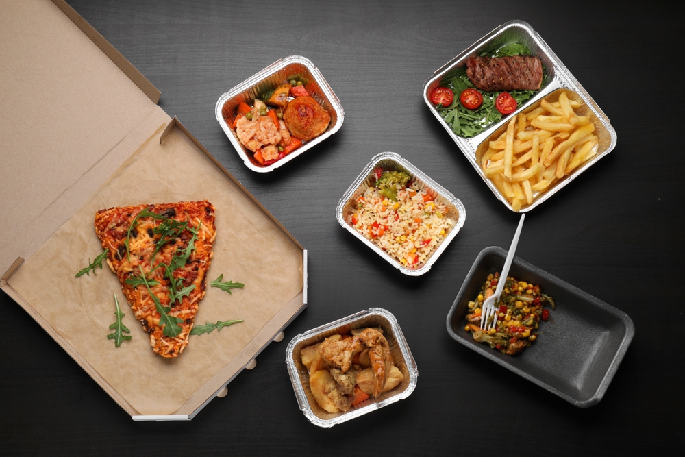 different packaging containers for foods