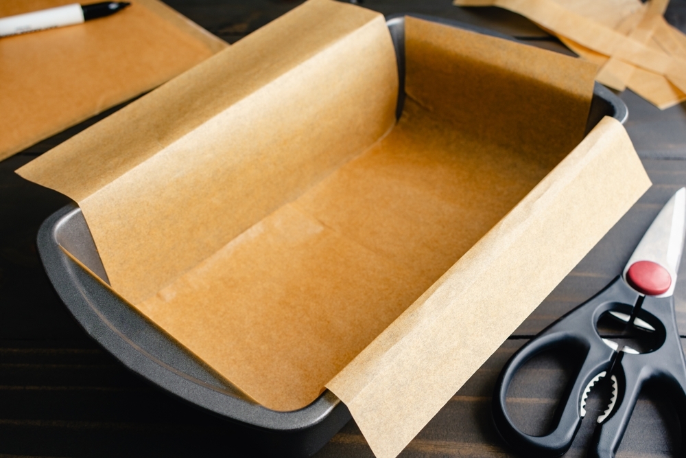 greaseproof paper used in baking pan